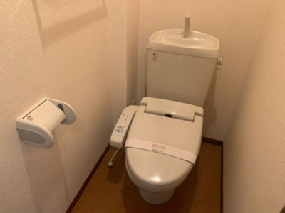 【トイレ】 | 半田ハイツ Ｄ | 温水洗浄暖房便座のトイレ