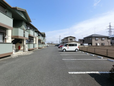 【駐車場】 | アンバサダーヒルズ Ｂ | 駐車場