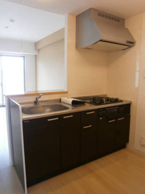 【キッチン】 | ソレイユガーデン | 401 ｶﾞｽｺﾝﾛ付･対面ｷｯﾁﾝ