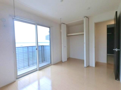 【洋室】 | ツインコート簗瀬 | 二階6．1帖洋室 クローゼット