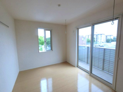 【収納】 | ツインコート簗瀬 | 二階6．1帖 収納・物干し付き