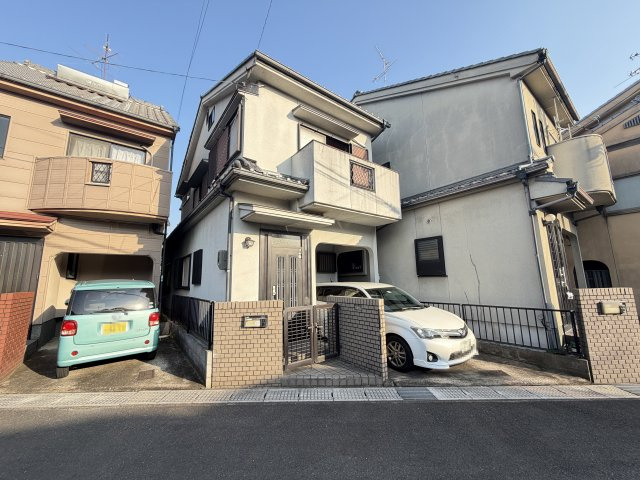 ◆２面バルコニーのため陽当り・通風良好◆全居室＆屋根裏収納あり◆城陽市市辺上芦原