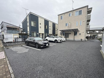 【駐車場】 | ジュンクレスト | 駐車場