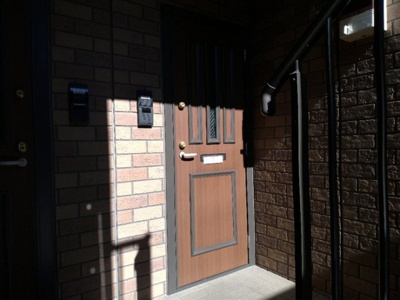 【玄関】 | メゾン･ド･クロシェット Ａ | 玄関前