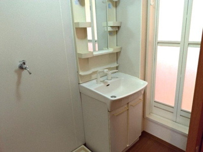 【独立洗面台】 | メゾン･ド･クロシェット Ａ | 洗髪洗面化粧台