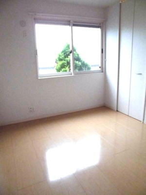 【洋室】 | ラフィネ サワ Ｂ | 北側洋室