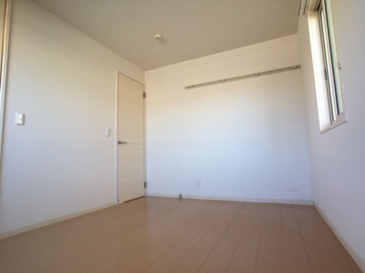 【洋室】 | ラフィネ サワ Ｂ | 洋室