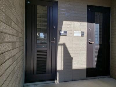 【玄関】 | サンフラット Ｂ | 玄関前