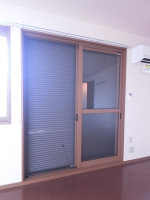 【設備】 | フローラルコート Ｂ | シャッター雨戸付き