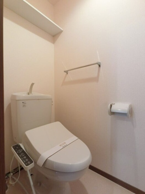 【トイレ】 | フローラルコート Ｂ | トイレ 温水洗浄暖房便座付き