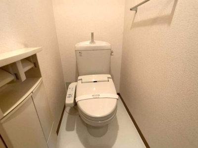 【トイレ】 | メゾン･ボヌール Ｂ | 温水洗浄暖房便座