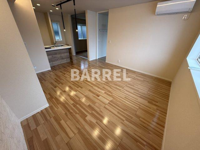 サンビレッジ大和の居間・リビング