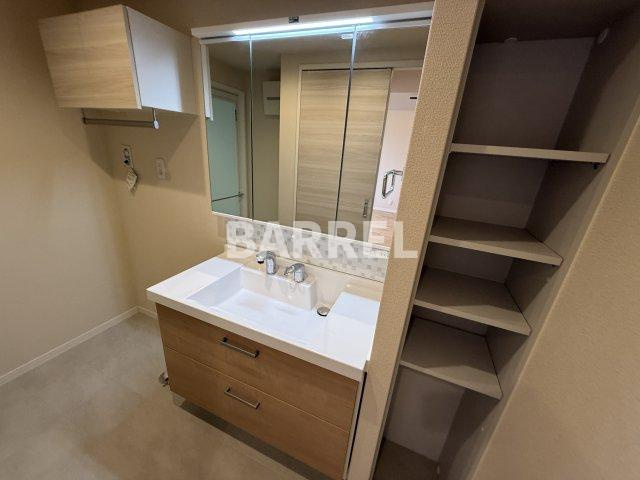 サンビレッジ大和の独立洗面台