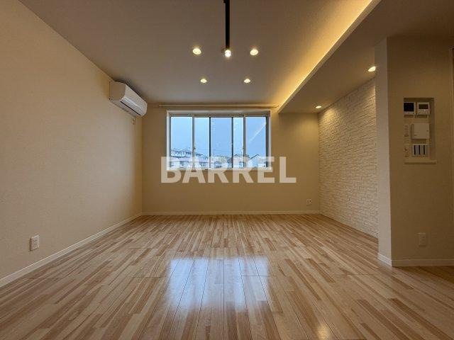 サンビレッジ大和の居間・リビング