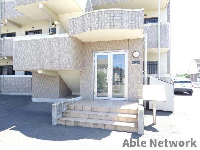 ファミールヴィラ深芝Ⅰ　のエントランス