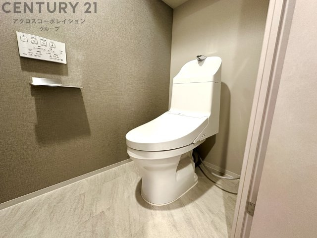 温水洗浄便座付きで便利です！