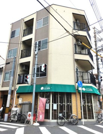 大阪市旭区清水２丁目の店舗一部