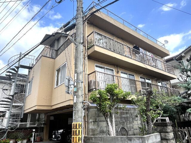 コーポ小宮山の外観