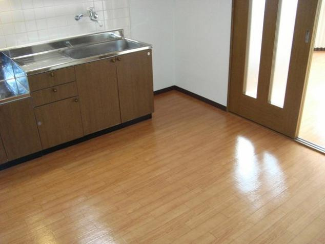 プレジールＢの居間・リビング