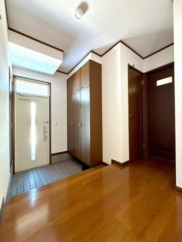 新発寒7条11丁目の洋室