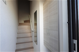 【玄関】 | カーサ ミカサ