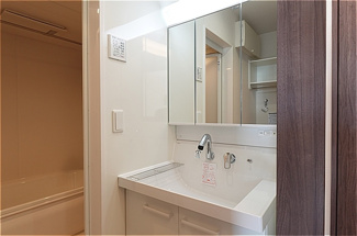 【洗面所】 | カーサ ミカサ