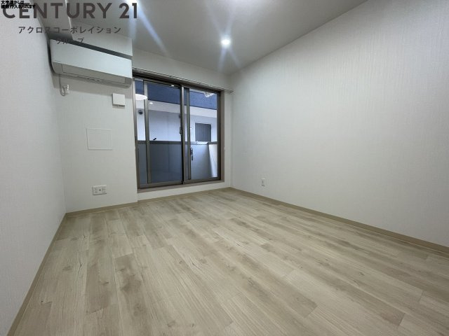 プロジェクター付きのお部屋です！