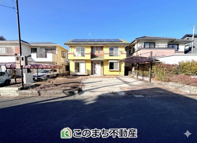宇都宮市上戸祭町　中古戸建の外観|南側道路で日当たり良好です。