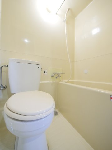 ソラータ京山Ｂ棟の浴室|※写真は別の部屋のものです。