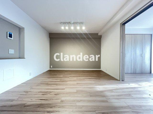 関屋ステーションハイツの洋室|ドキドキの新生活も、安心してスタート。ぴったりの住まいを見つけませんか？クランディアが一緒に住まい選びをサポートします‼　まずは、お気軽にお問合せください　＃クランディア