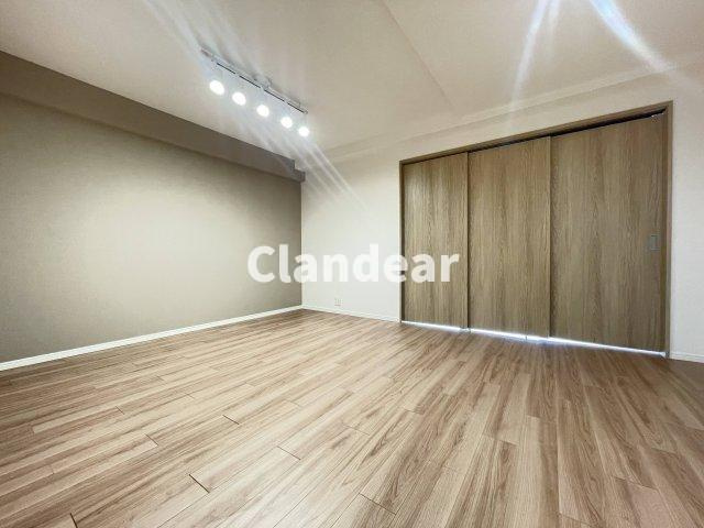 関屋ステーションハイツの洋室|ドキドキの新生活も、安心してスタート。ぴったりの住まいを見つけませんか？クランディアが一緒に住まい選びをサポートします‼　まずは、お気軽にお問合せください　＃クランディア