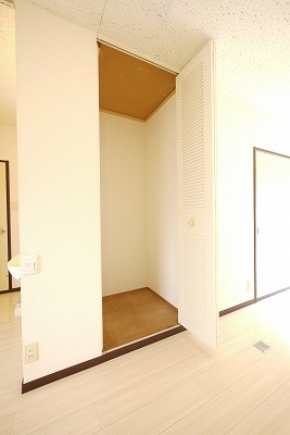 山陽コーポ豊成の収納|※写真は別の部屋のものです。