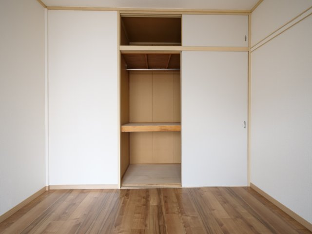 山陽コーポ豊成の収納