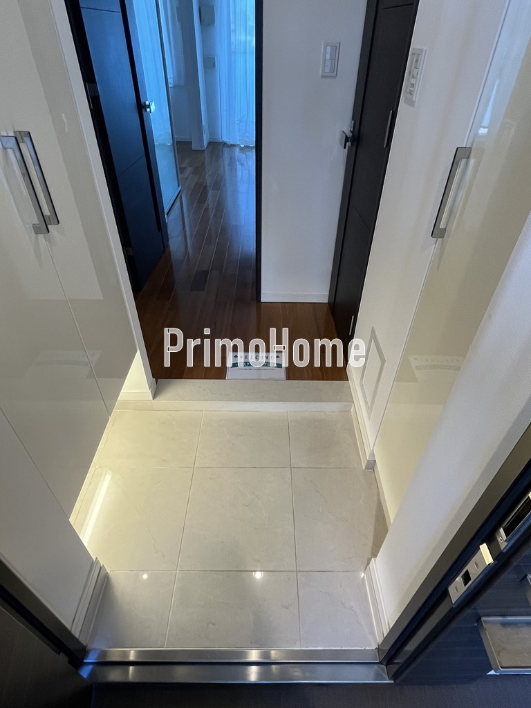 アデニウム東日本橋の玄関