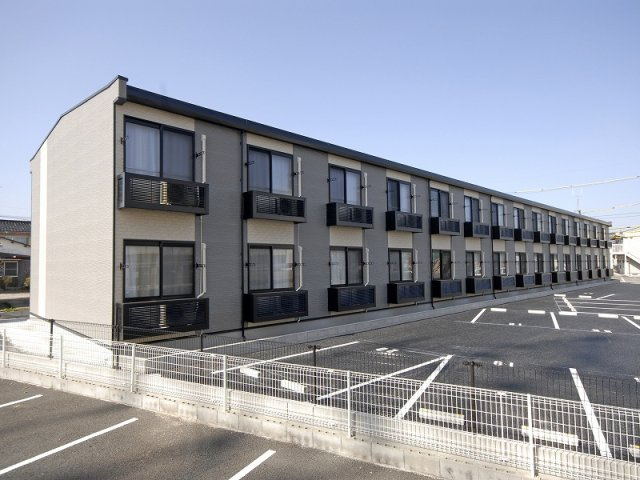 レオパレスミラクⅡの外観