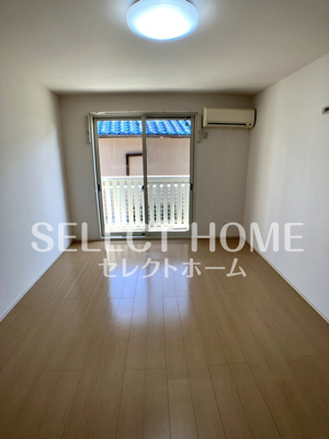 【居間・リビング】 | セジュール碧G | 同型タイプゆったりとしたリビングです