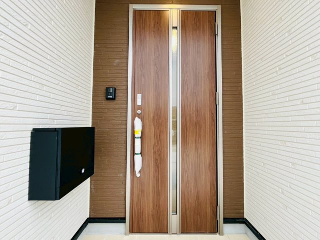 ♥♥糸満市喜屋武　第6-3号棟（全3棟）の玄関