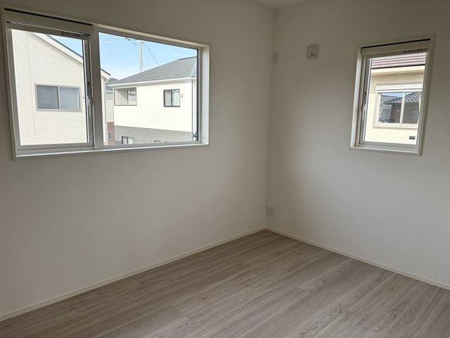 タマタウン いわき泉町の洋室