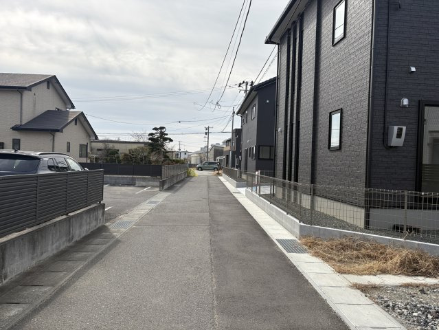 タマタウン いわき泉町の前面道路含む現地写真