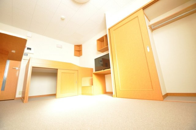 レオパレスＤＡＩＭＯＮの居間・リビング