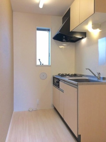 Ｖｉｌｌｅｔｔａ辻堂元町のキッチン|明るいキッチンスペース