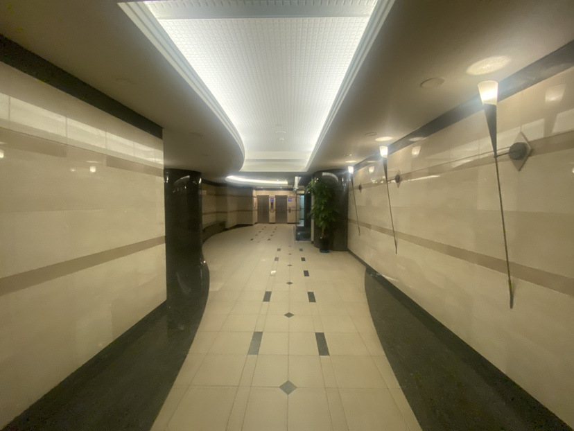 アパガーデンスクエア四条烏丸のロビー