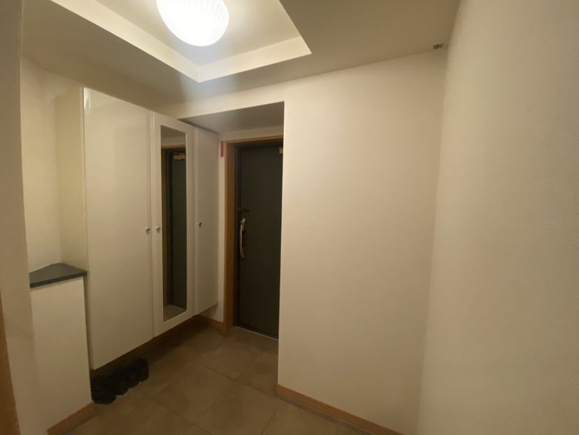 アパガーデンスクエア四条烏丸の玄関