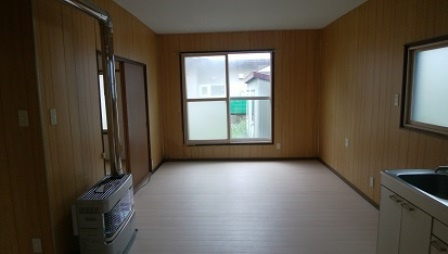 興津4丁目2戸長屋の居間・リビング