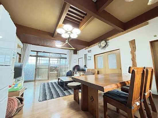 【居間・リビング】