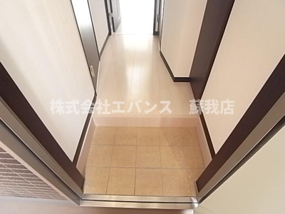 【玄関】 | 金太郎ヒルズ100 | きれいな玄関です