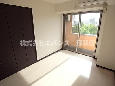 【寝室】 | 金太郎ヒルズ100 | ゆとりの広さです