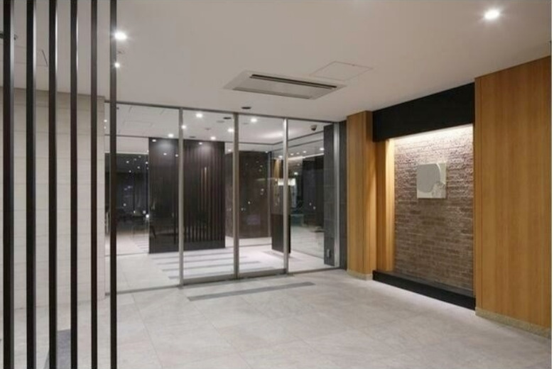 ONE　ROOF　FLAT　TSUKISHIMAのエントランス