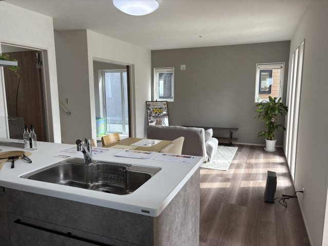 タマタウン いわき泉町の居間・リビング