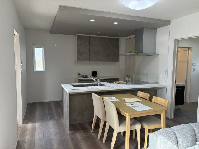 タマタウン いわき泉町の居間・リビング